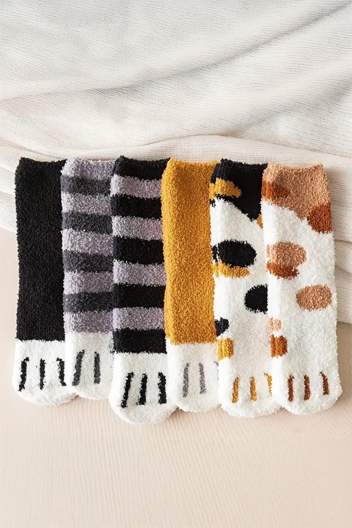 Nadýchané ponožky s motivem kočičích tlapek